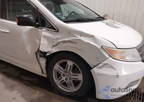 2011 Honda Odyssey Touring/Touring Elite z USA, uszkodzony, nr VIN 5FNRL5H91BB028649